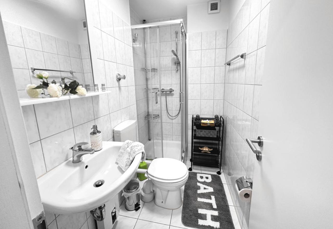 Vaz Apartments Essen, Kueche, Wlan, Tv, Netflix, Ca 15 Min Messe U Hbf Ngoại thất bức ảnh