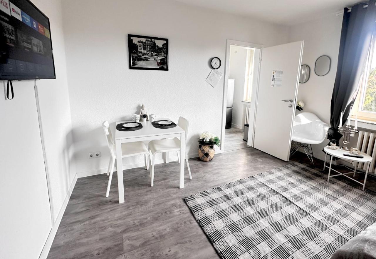Vaz Apartments Essen, Kueche, Wlan, Tv, Netflix, Ca 15 Min Messe U Hbf Ngoại thất bức ảnh